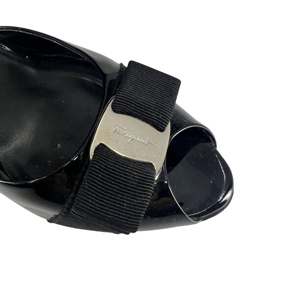 Salvatore Ferragamo Womens Black Leather Peep Toe Kitten Heel Sandals Size 8B - Picture 9 of 10